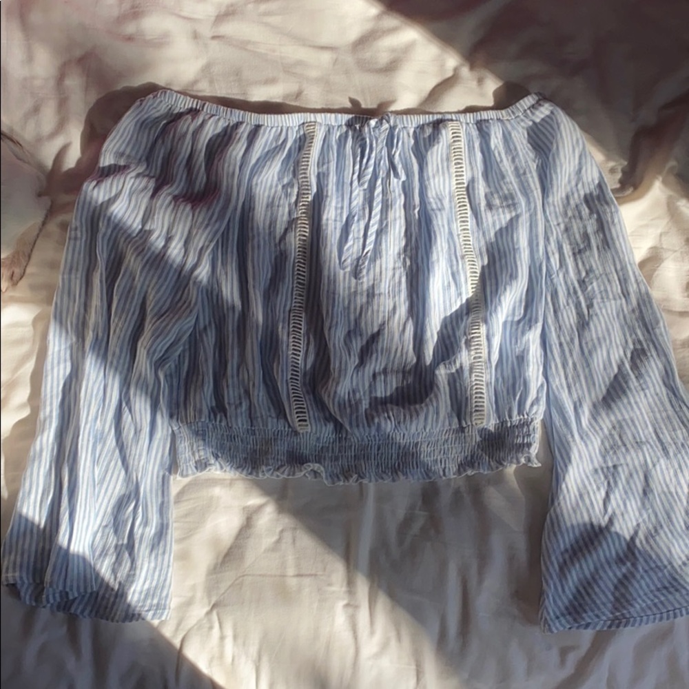 Off-Shoulder Long Sleeve White and Blue Shirt